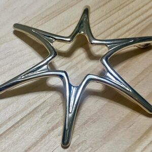 Source Unknown Silver Star Accent Piece